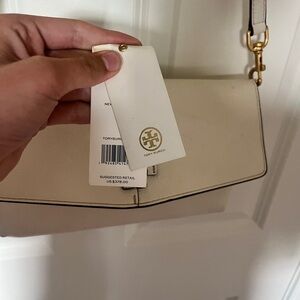 White Tory Burch crossbody bag with tags